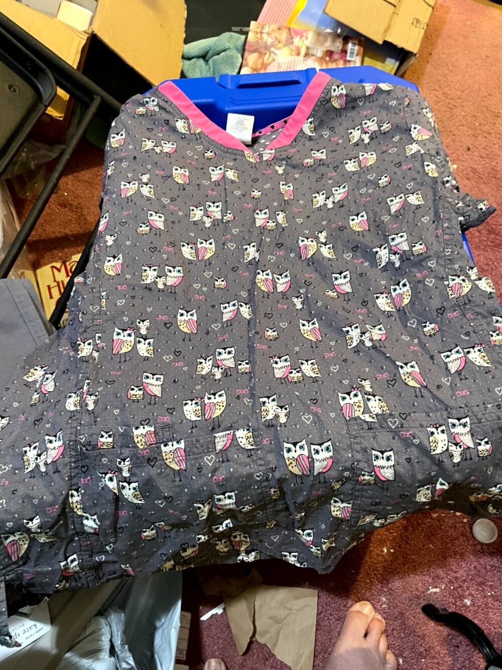 HEARTSOUL GREY WITH OWLS SCRUB SHIRT SIZE LARGE MINT CONDITION